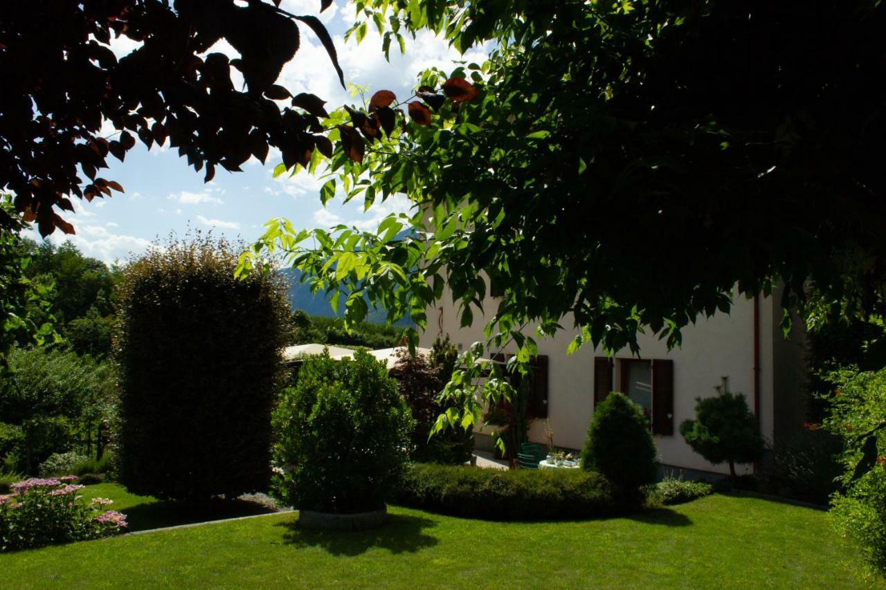 Vila La Casa Rosa Sernio Exteriér fotografie